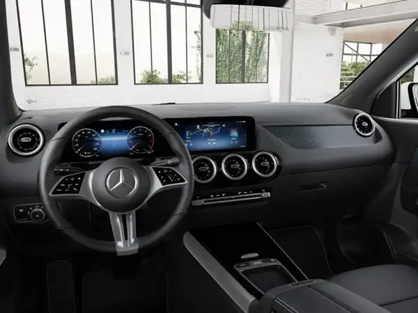 MERCEDES-BENZ GLA 200 (8/11)