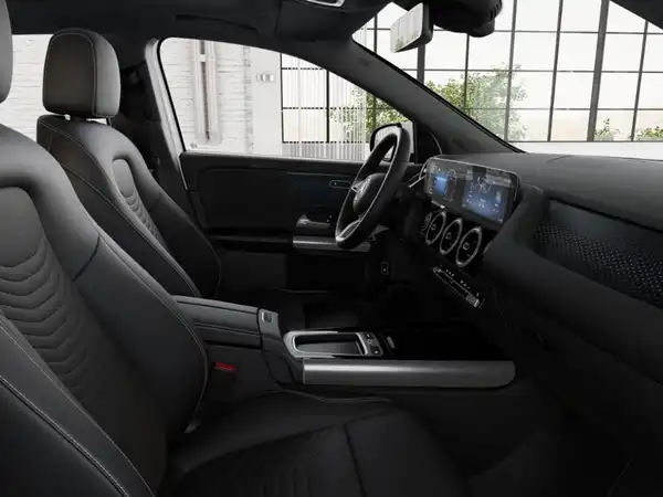 MERCEDES-BENZ GLA 200 (9/11)