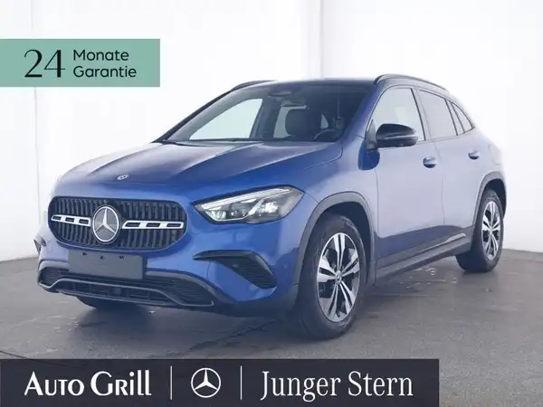 MERCEDES-BENZ GLA 220 4M (2/10)