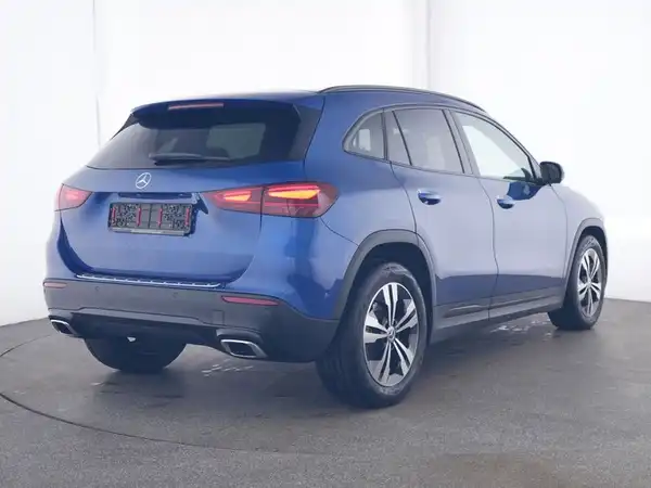 MERCEDES-BENZ GLA 220 4M (3/10)