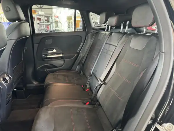 MERCEDES-BENZ GLA 250 e (10/18)