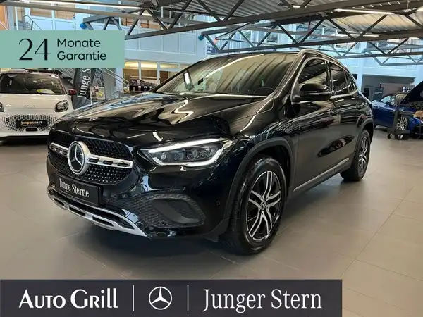 MERCEDES-BENZ GLA 220 d 4MATIC (2/27)