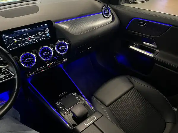 MERCEDES-BENZ GLA 220 d 4MATIC (22/27)