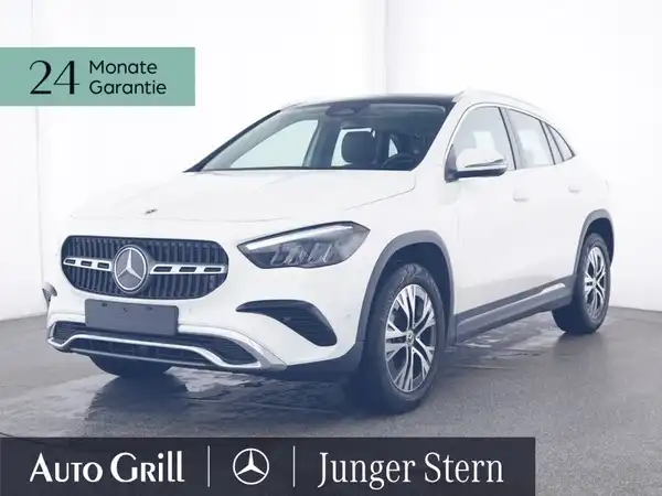 MERCEDES-BENZ GLA 200 (2/10)