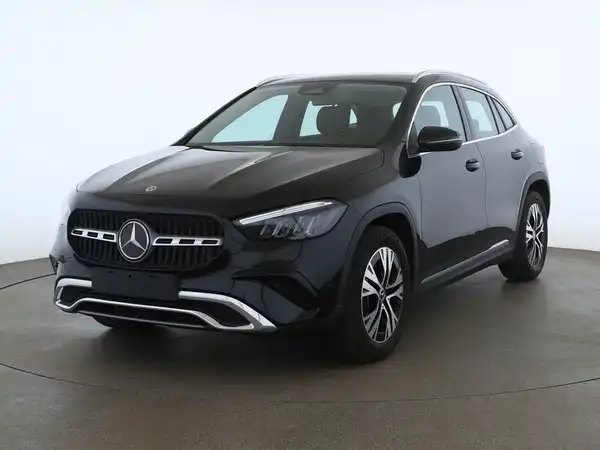 MERCEDES-BENZ GLA 200 d (1/10)