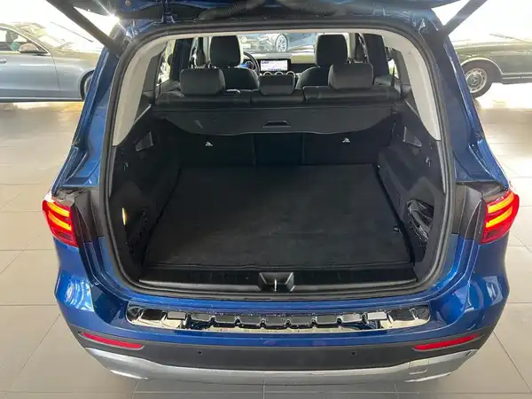 MERCEDES-BENZ GLB 180 d (12/30)