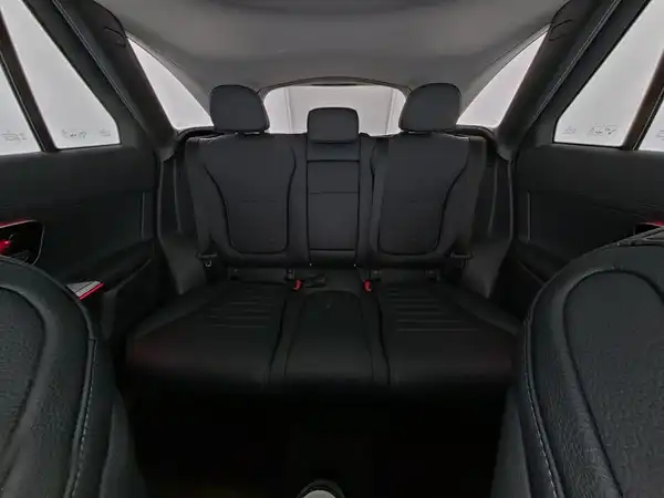MERCEDES-BENZ GLC 200 4M (9/10)