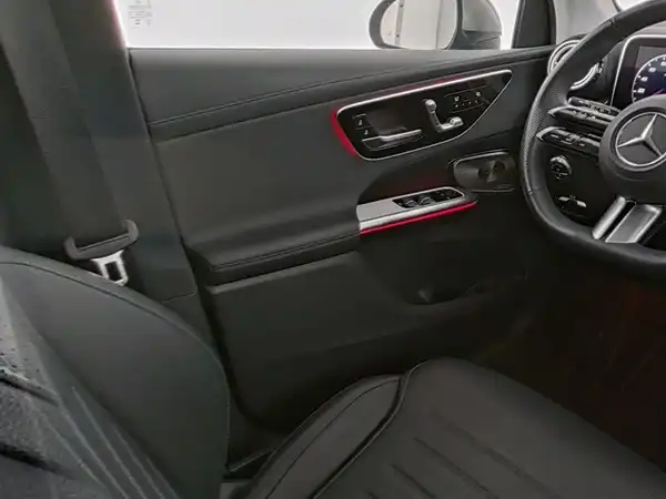 MERCEDES-BENZ GLC 200 4M (10/10)