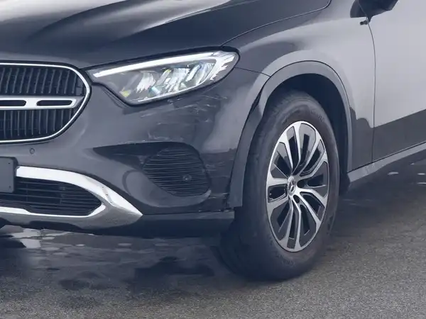 MERCEDES-BENZ GLC 200 (4/10)