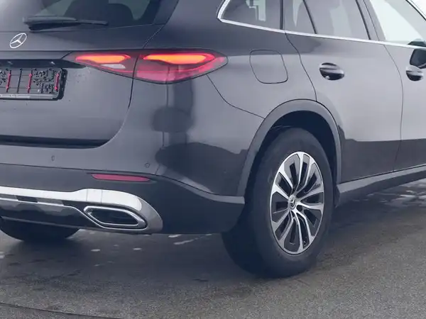 MERCEDES-BENZ GLC 200 (5/10)