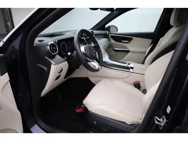 MERCEDES-BENZ GLC 300 d 4M (11/28)