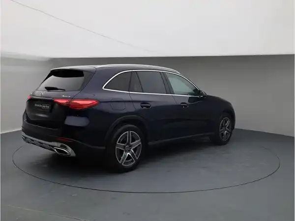 MERCEDES-BENZ GLC 300 d 4M (6/28)