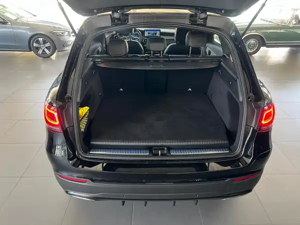 MERCEDES-BENZ GLC 300 e 4M (12/24)