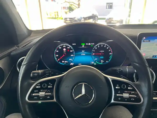MERCEDES-BENZ GLC 300 e 4M (24/24)