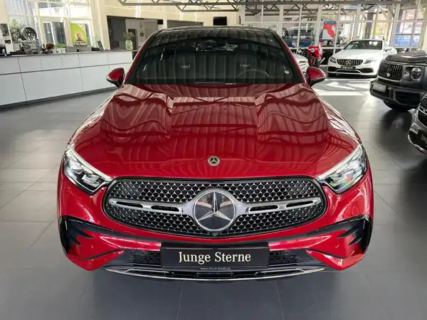 MERCEDES-BENZ GLC 300 e 4M Coup (3/26)