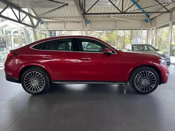 MERCEDES-BENZ GLC 300 e 4M Coup (5/26)