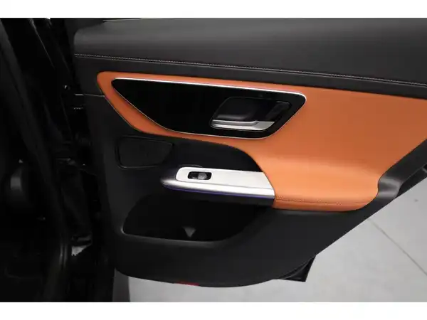 MERCEDES-BENZ GLC 300 e 4M (18/30)