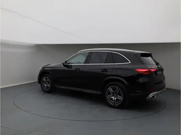 MERCEDES-BENZ GLC 300 e 4M (3/30)