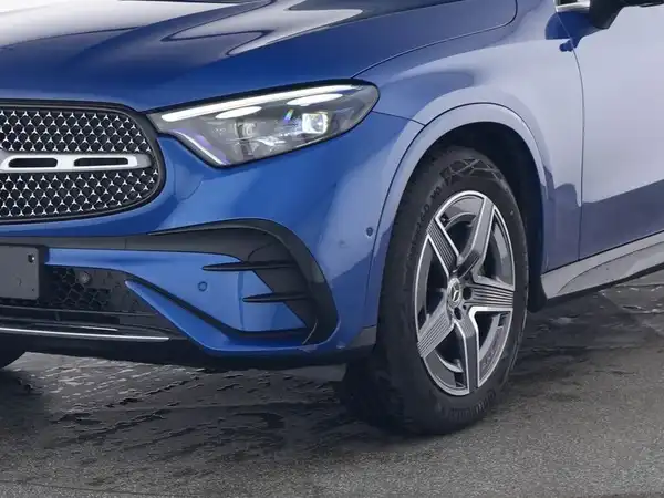 MERCEDES-BENZ GLC 300 d 4M Cp (4/10)