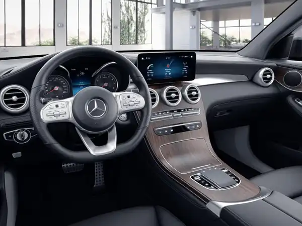 MERCEDES-BENZ GLC 300 de 4M (8/12)