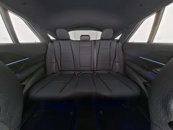 MERCEDES-BENZ GLE 300 d Cp (7/9)