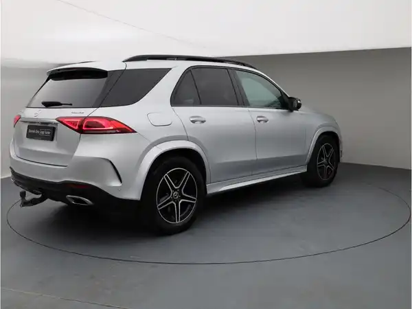 MERCEDES-BENZ GLE 400 d 4M (6/26)