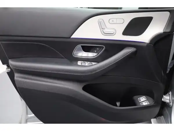 MERCEDES-BENZ GLE 400 d 4M (9/26)
