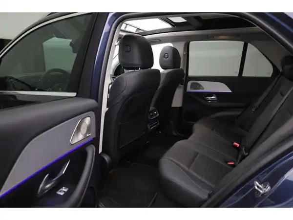 MERCEDES-BENZ GLE 300 d 4M (12/27)