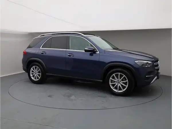 MERCEDES-BENZ GLE 300 d 4M (8/27)