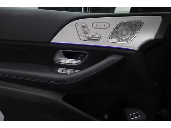 MERCEDES-BENZ GLE 300 d 4M (10/27)