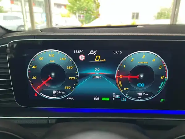 MERCEDES-BENZ GLE 350 de 4M (24/27)