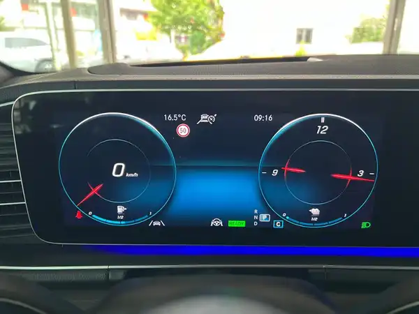 MERCEDES-BENZ GLE 350 de 4M (26/27)