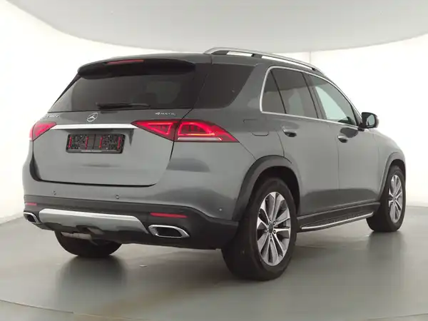 MERCEDES-BENZ GLE 300 d 4M (2/9)
