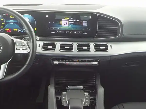 MERCEDES-BENZ GLE 300 d 4M (5/9)