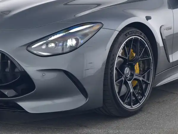 MERCEDES-BENZ AMG GT 63 4M+ (3/9)