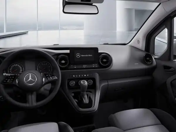 MERCEDES-BENZ T 180 d (7/11)