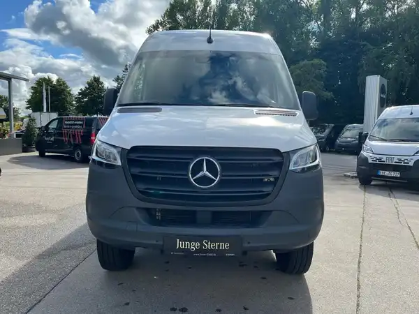 MERCEDES-BENZ Sprinter 319 CDI 4X4 KA (3/24)