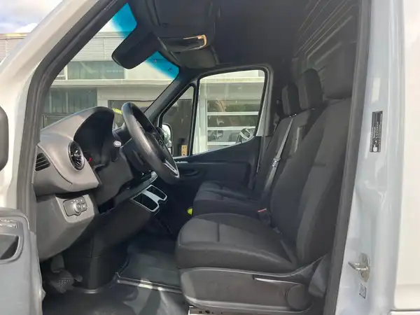 MERCEDES-BENZ Sprinter 319 CDI 4X4 KA (9/24)
