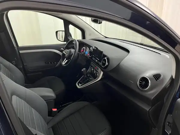 MERCEDES-BENZ T 180 (13/21)