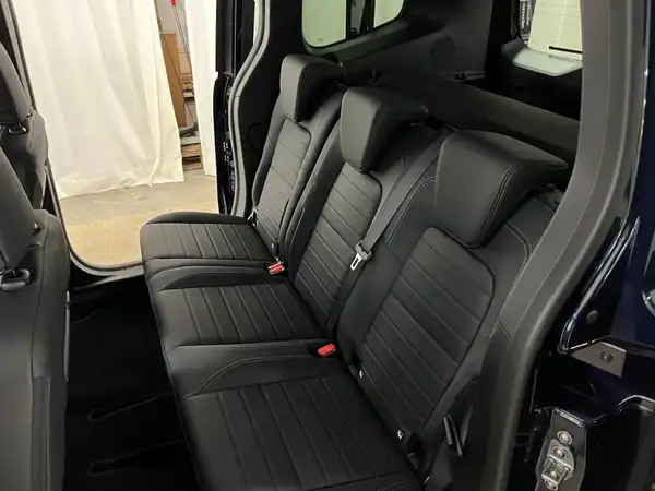 MERCEDES-BENZ T 180 (15/21)