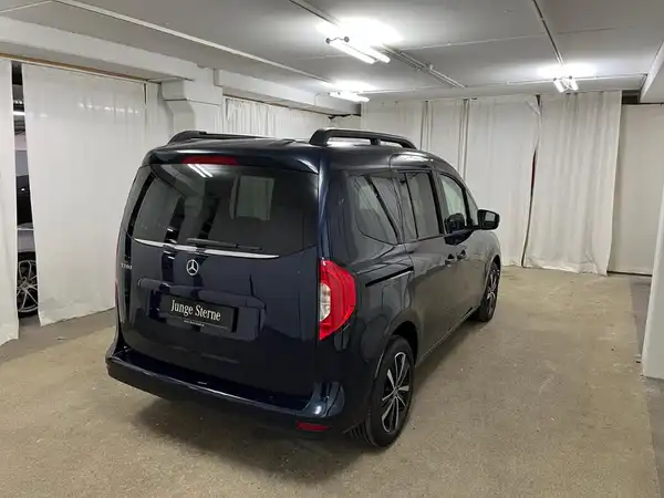 MERCEDES-BENZ T 180 (4/21)