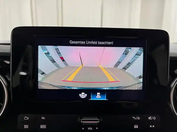 MERCEDES-BENZ T 180 (10/21)