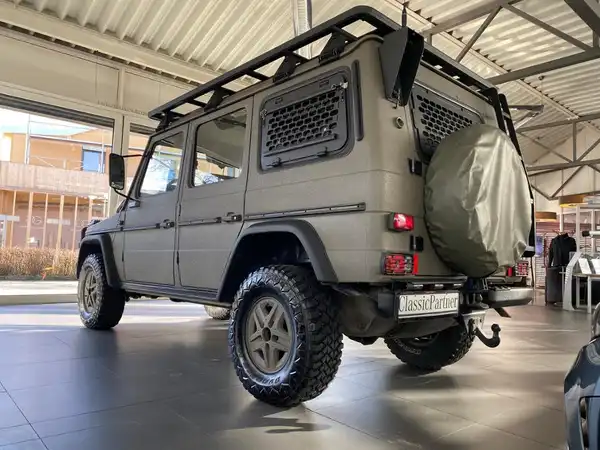 MERCEDES-BENZ Steyr Puch 300 GD LF (6/29)
