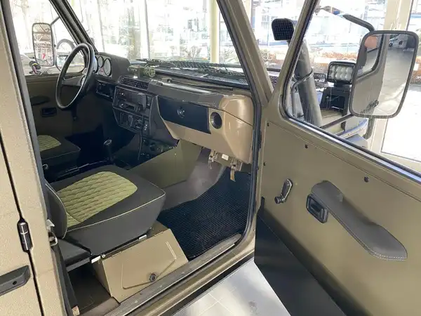 MERCEDES-BENZ Steyr Puch 300 GD LF (9/29)