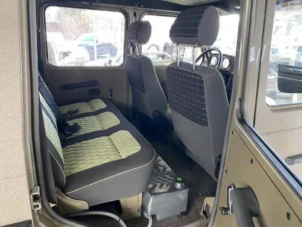 MERCEDES-BENZ Steyr Puch 300 GD LF (10/29)