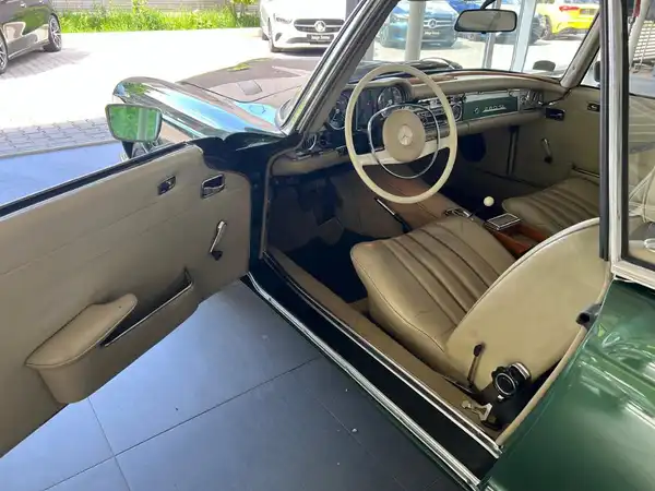 MERCEDES-BENZ 280 SL (113) (8/18)