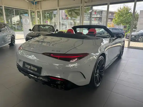 MERCEDES-BENZ SL 43 AMG (11/23)