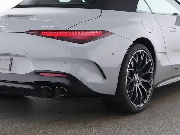 MERCEDES-BENZ SL 43 AMG (10/10)
