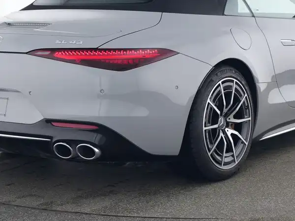 MERCEDES-BENZ SL 43 AMG (10/10)