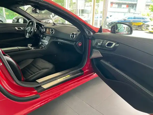 MERCEDES-BENZ SL 63 AMG (13/30)
